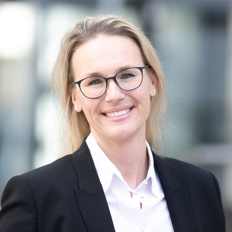 Christina Hirschl